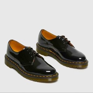 Selling the shiny leather doc Martin loafers NWOT great condition!